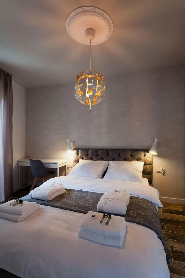 City Of The Kings Piano Apartment Krakow
