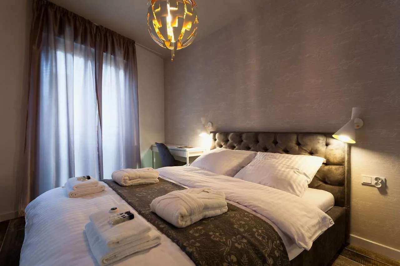 City Of The Kings Piano Apartment Krakow Poland